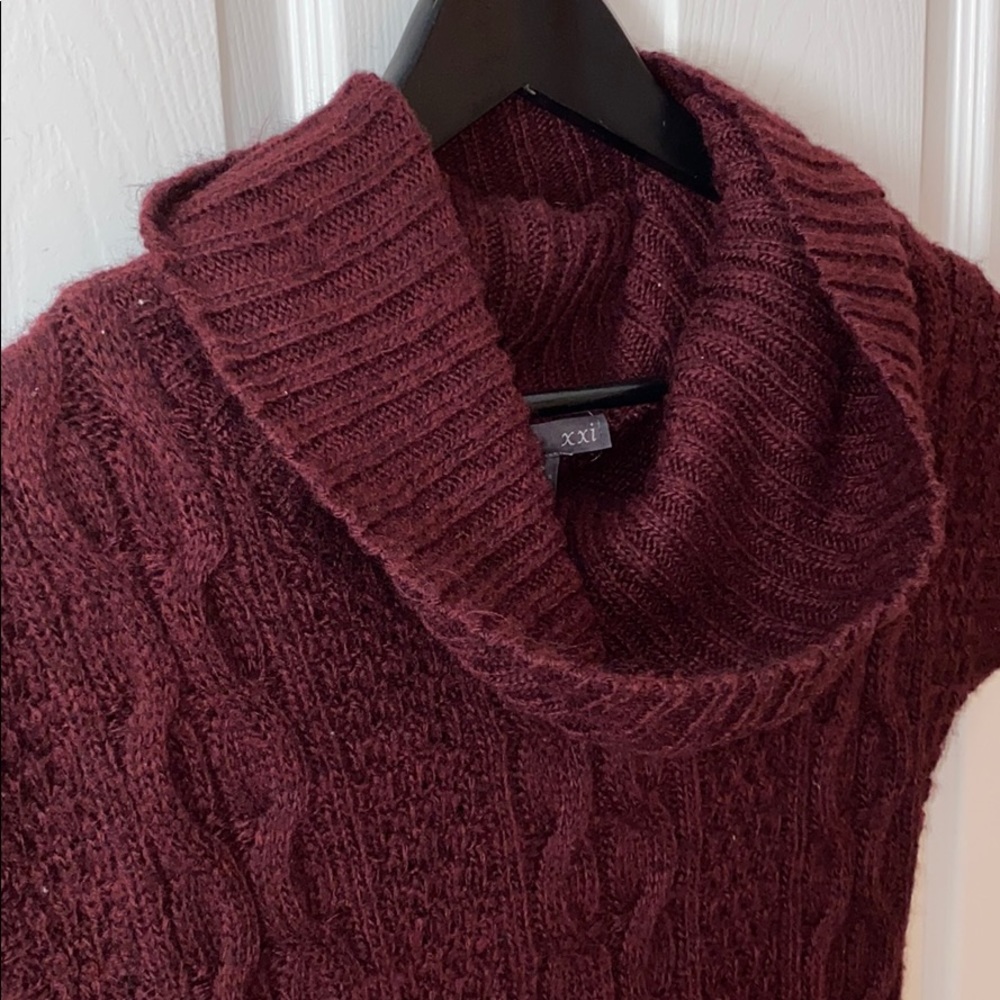 F21 | Cowel neck short sleeve sweater